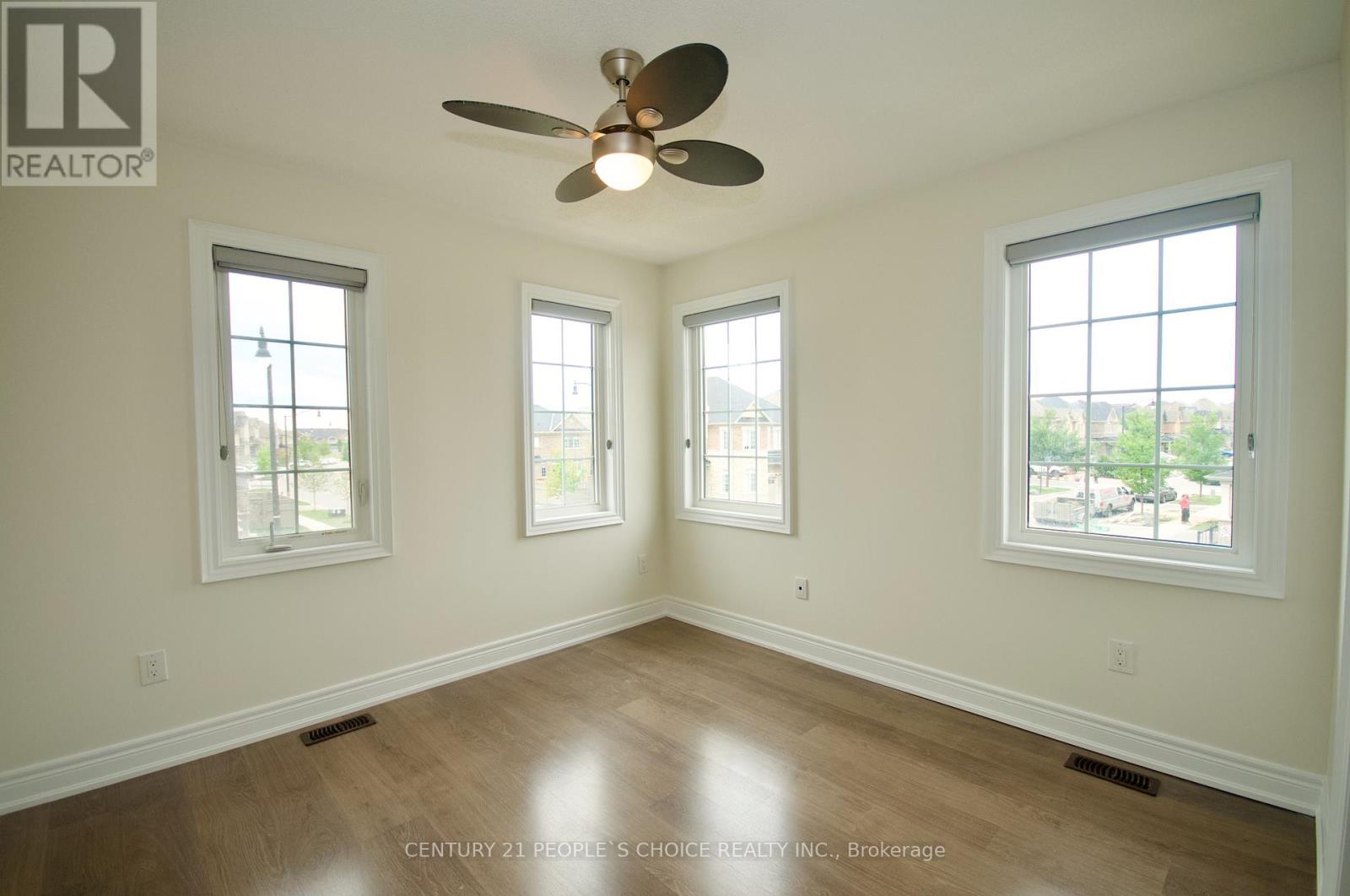 Photo 21 of 42 Seymour Road, Brampton ON
