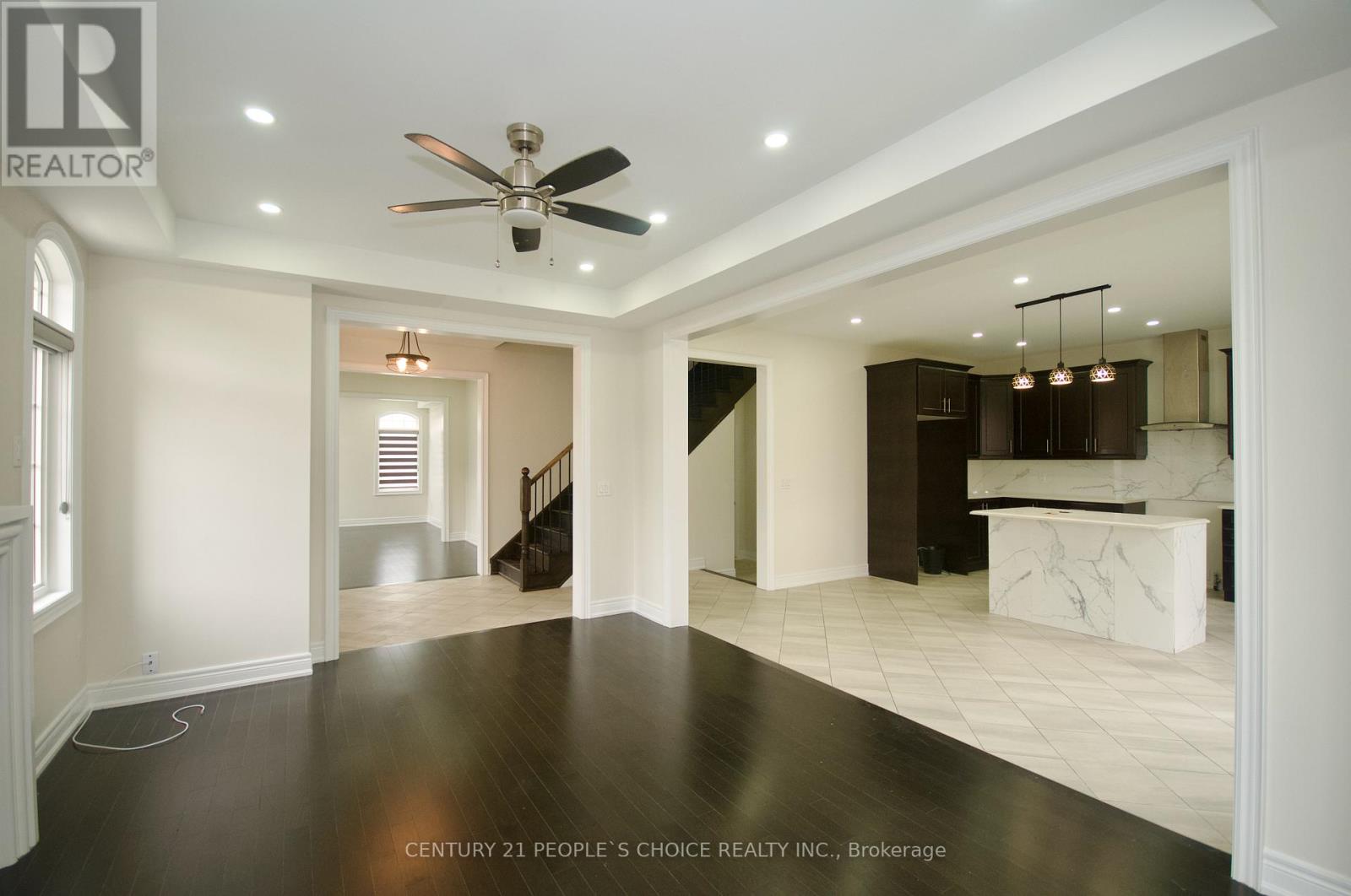 Photo 8 of 42 Seymour Road, Brampton ON