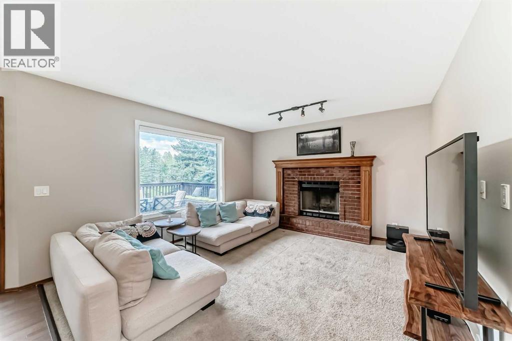 Single Family House for Sale in  Riverview Place SE Riverbend Calgary 