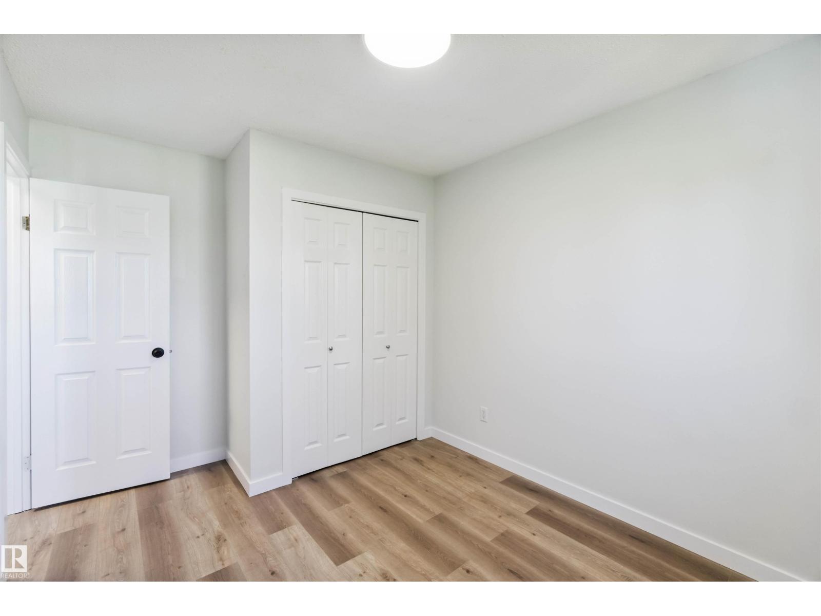 Photo 14 of 1096 Millbourne E Nw, Edmonton AB
