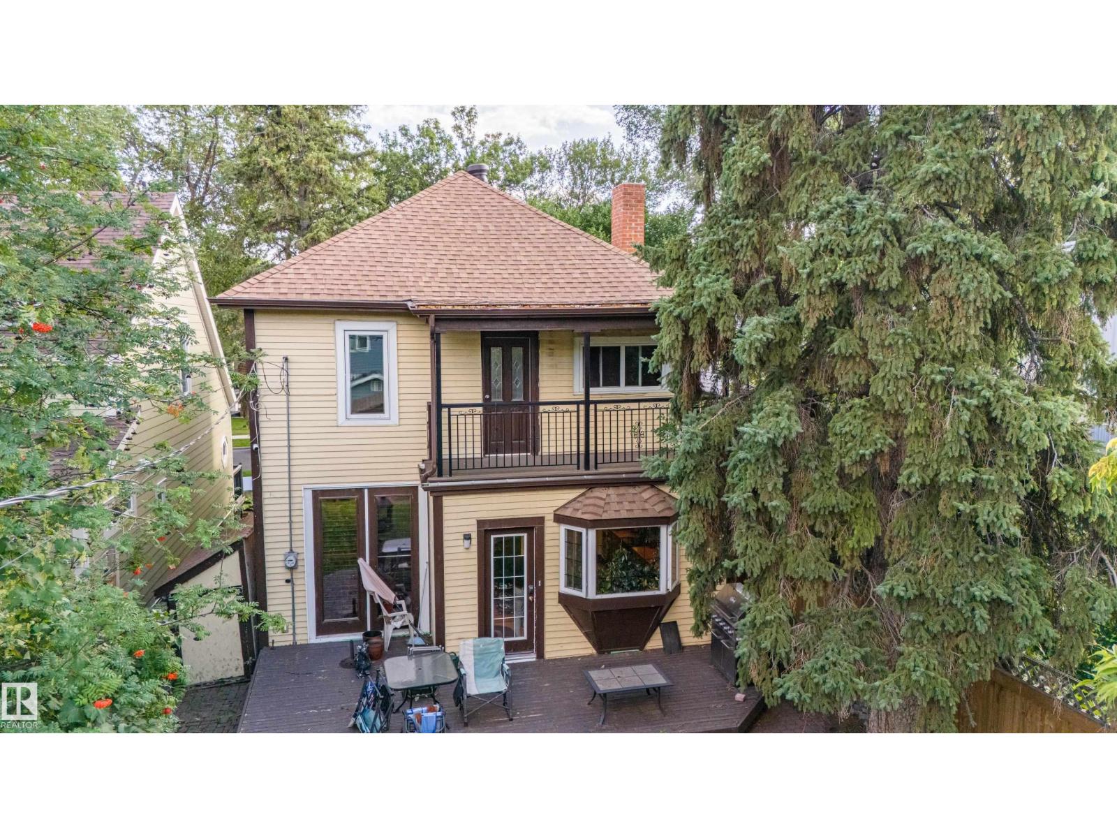 Photo 24 of 9806 88 Av Nw, Edmonton AB