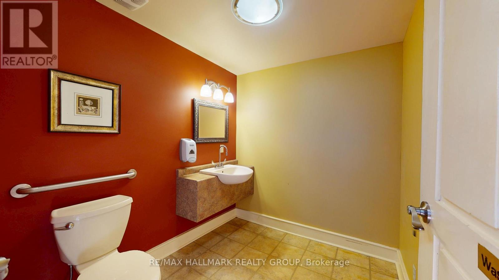 Photo 12 of 10 Wellington Street E, Athens ON