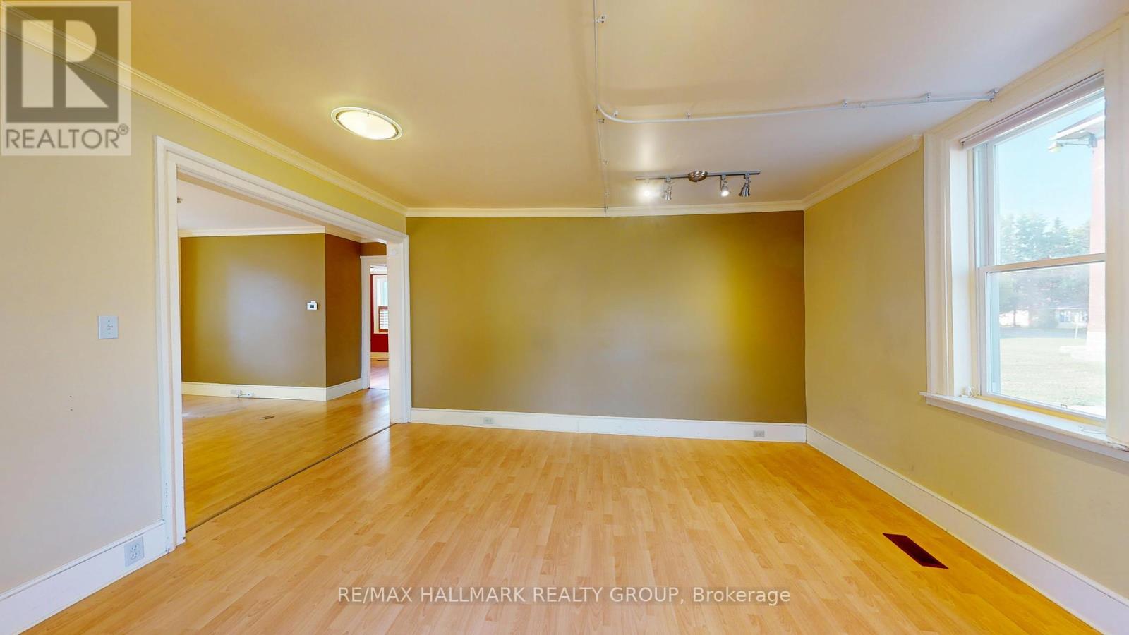 Photo 20 of 10 Wellington Street E, Athens ON