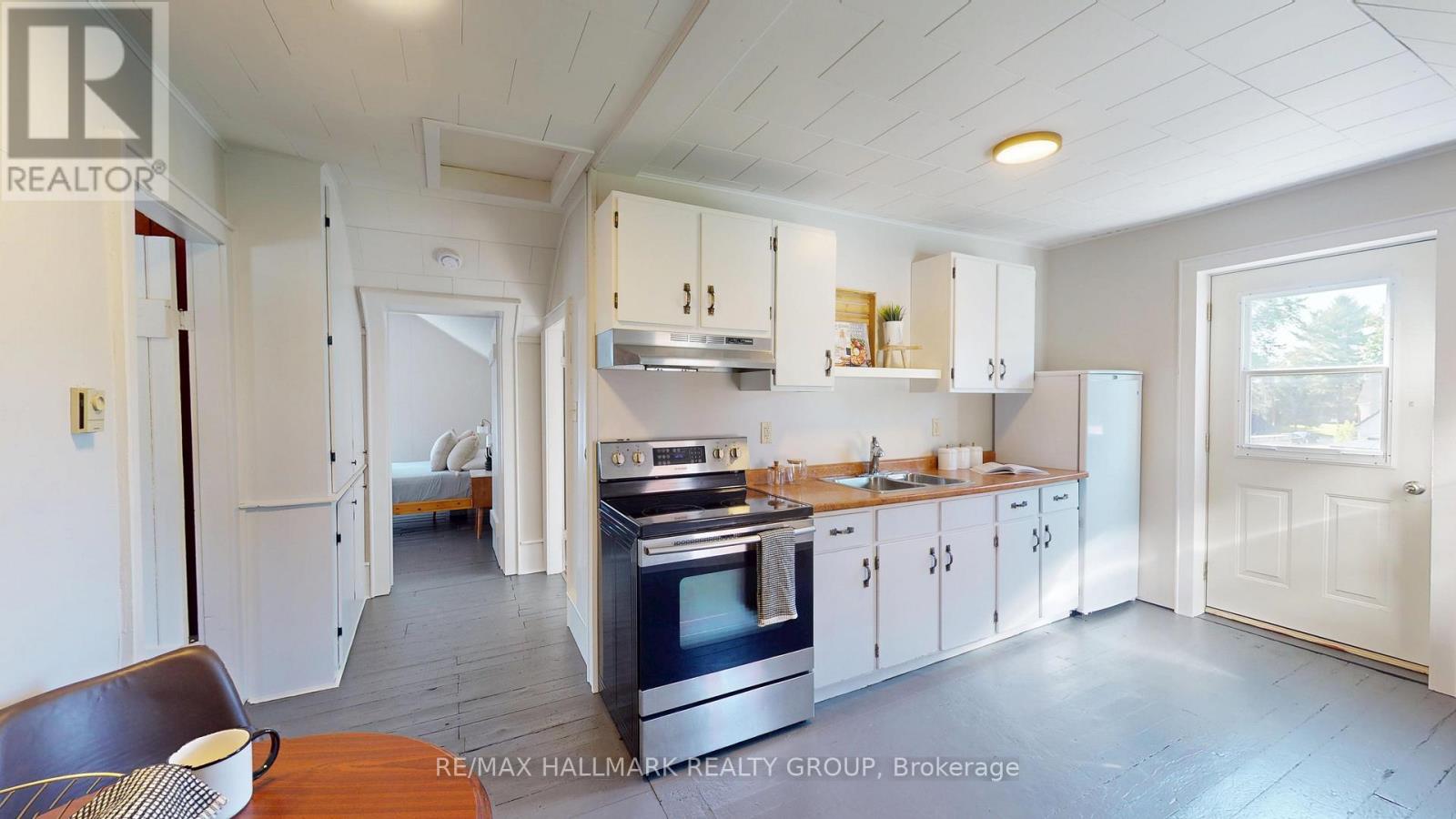 Photo 32 of 10 Wellington Street E, Athens ON
