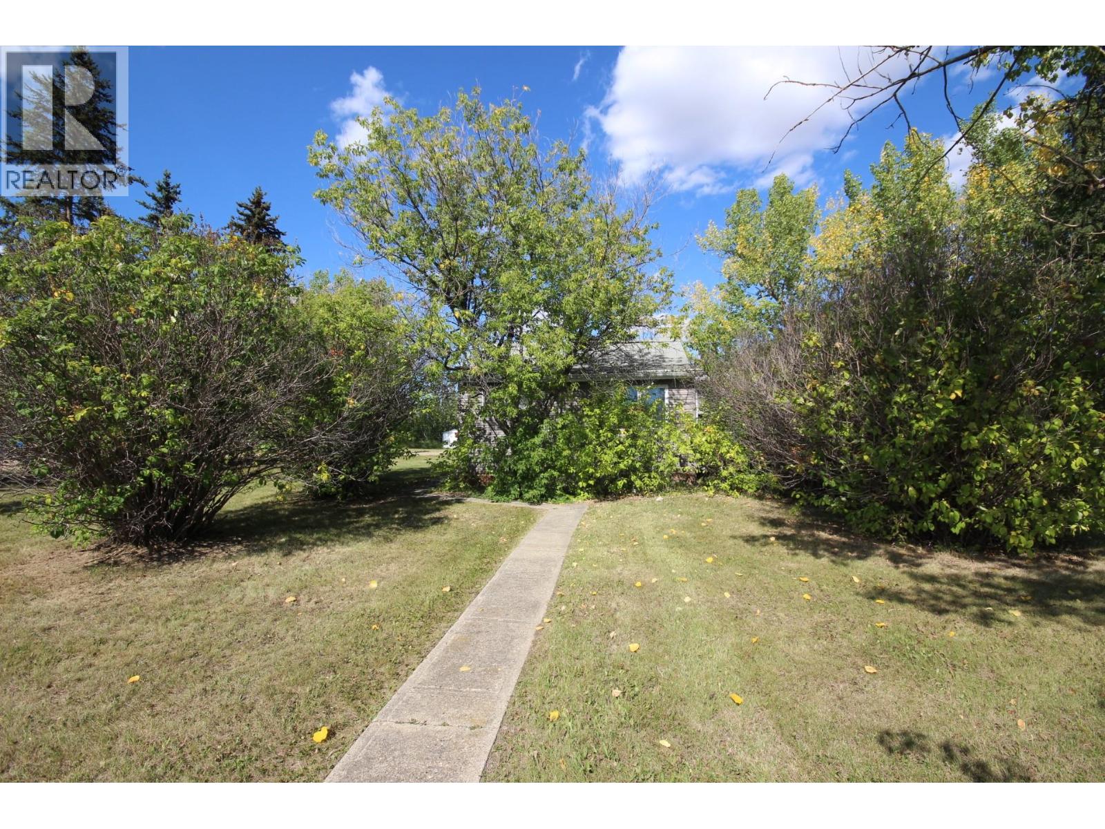 1310 108 Avenue, Dawson Creek