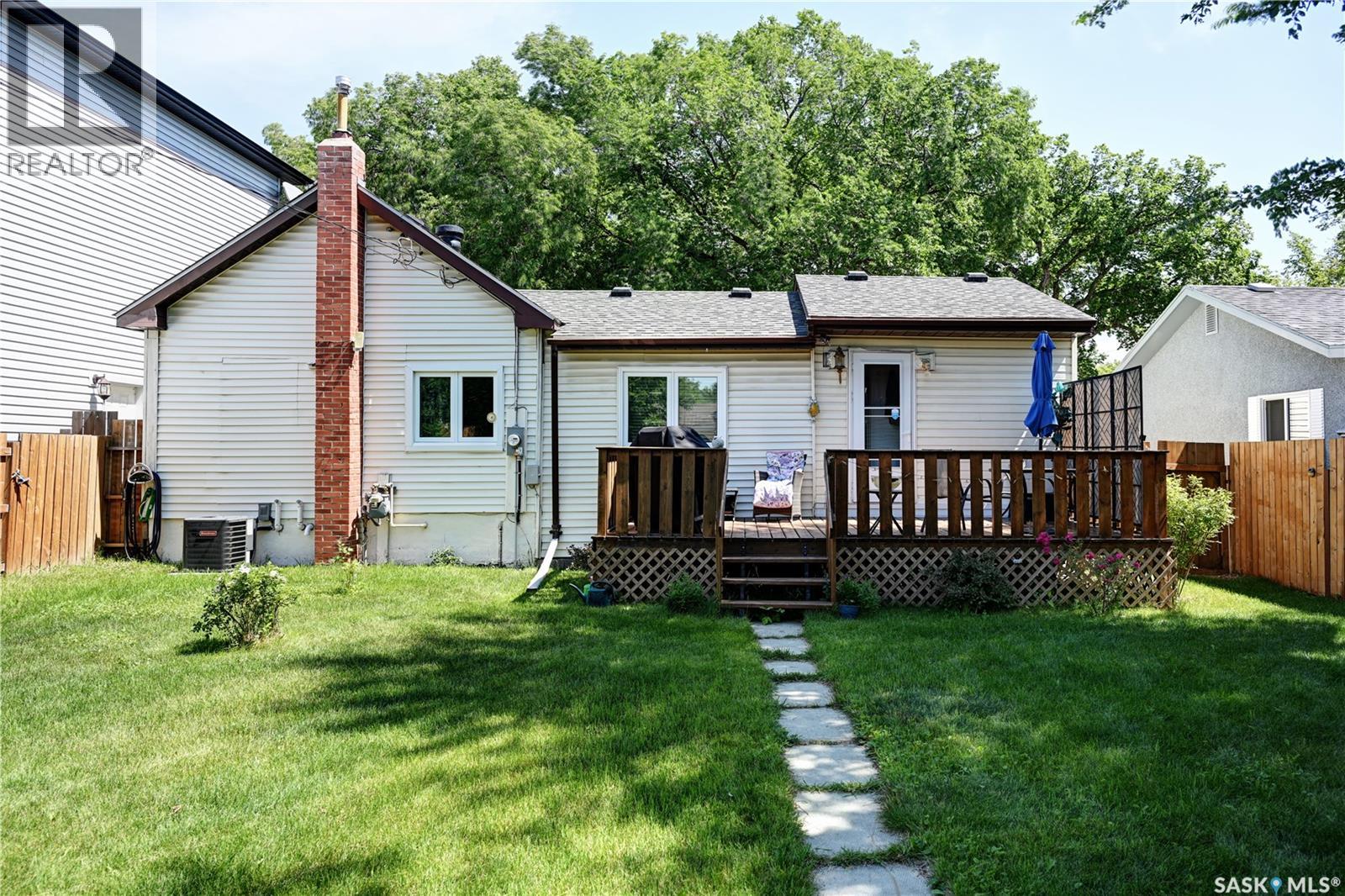 Photo 30 of 727 M Avenue S, Saskatoon SK