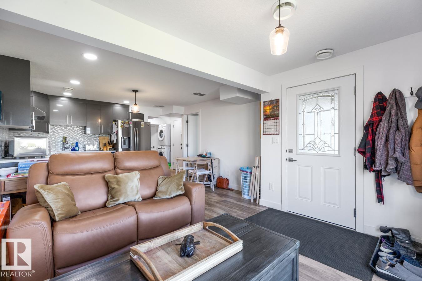 Photo 38 of 1640 25 St Nw, Edmonton AB