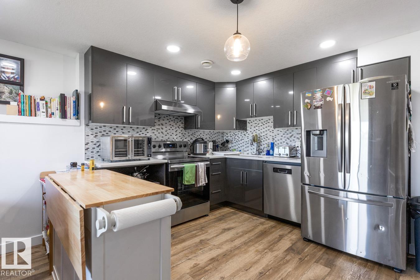 Photo 39 of 1640 25 St Nw, Edmonton AB