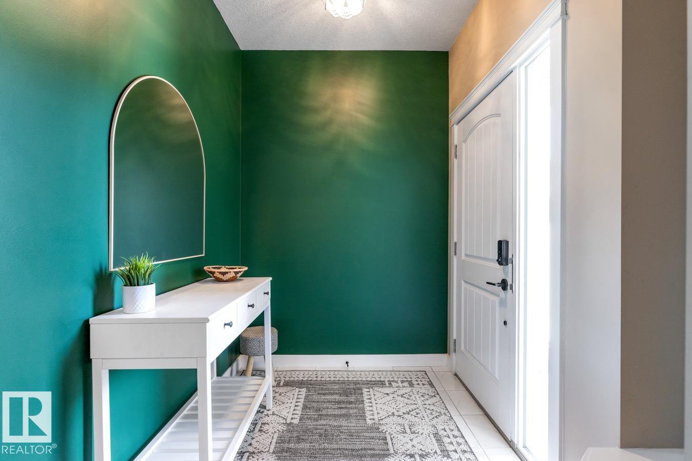 Photo 5 of 1640 25 St Nw, Edmonton AB