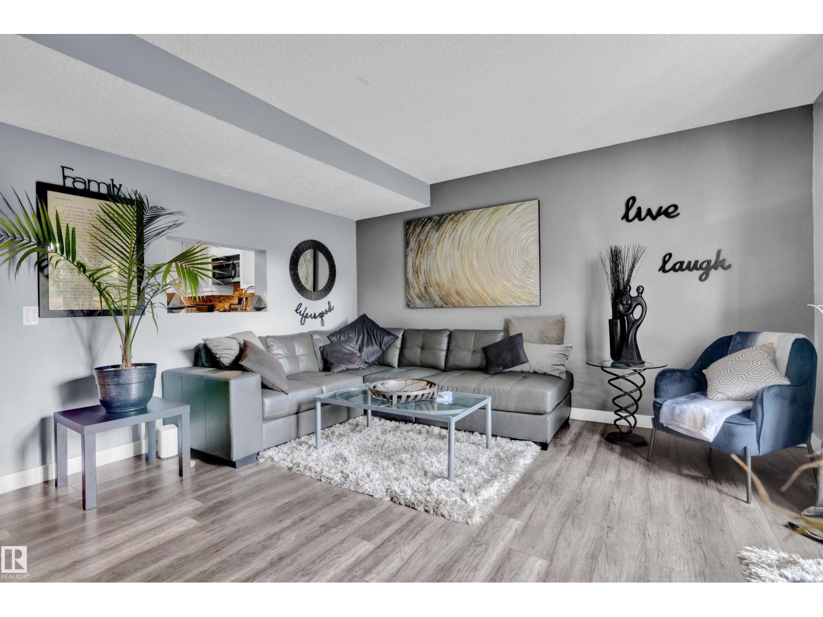Photo 17 of 3279 139 Av Nw, Edmonton AB
