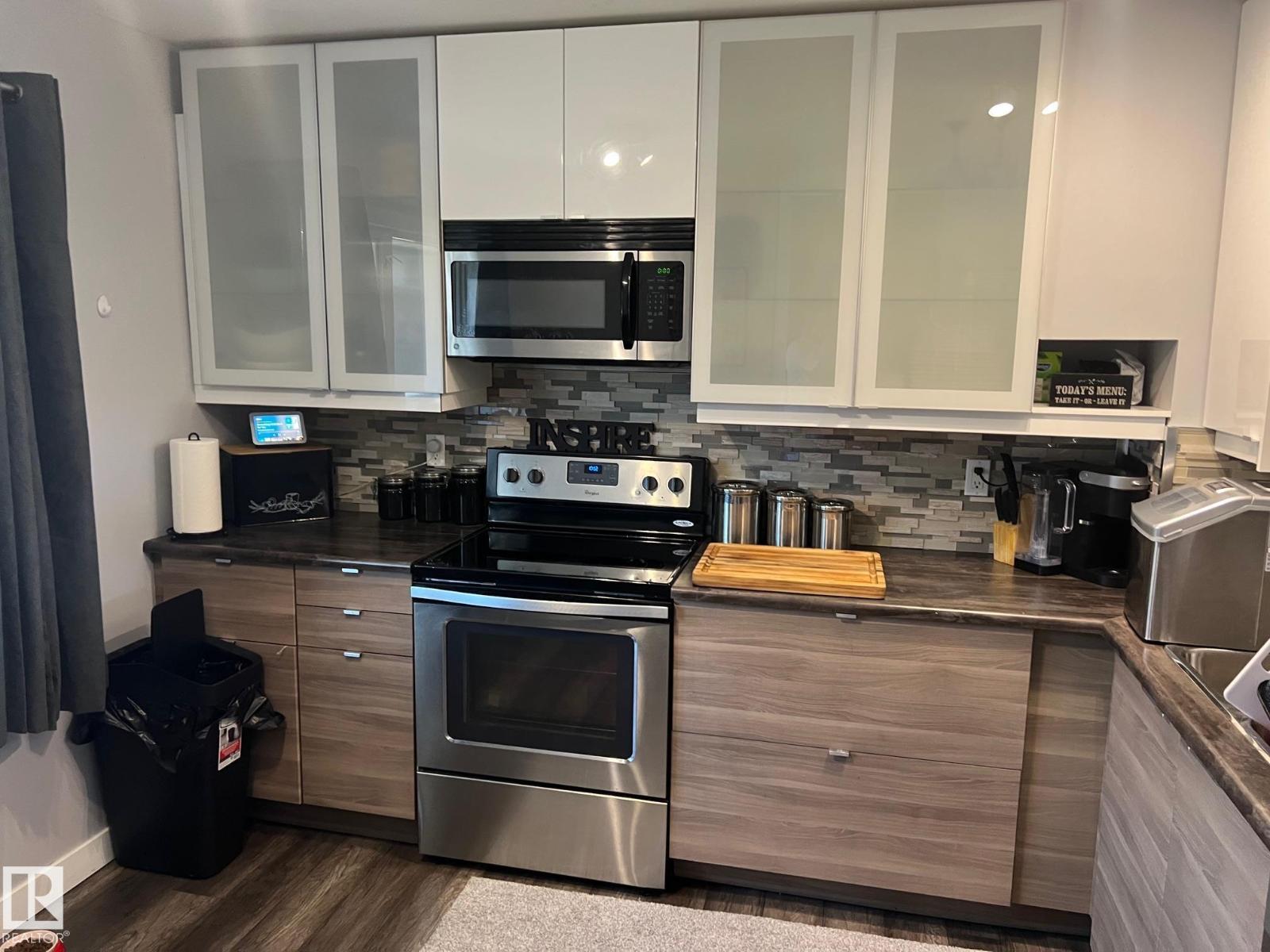 Photo 16 of 3279 139 Av Nw, Edmonton AB