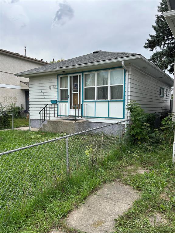 Photo 7 of 414 Talbot Avenue, Winnipeg MB