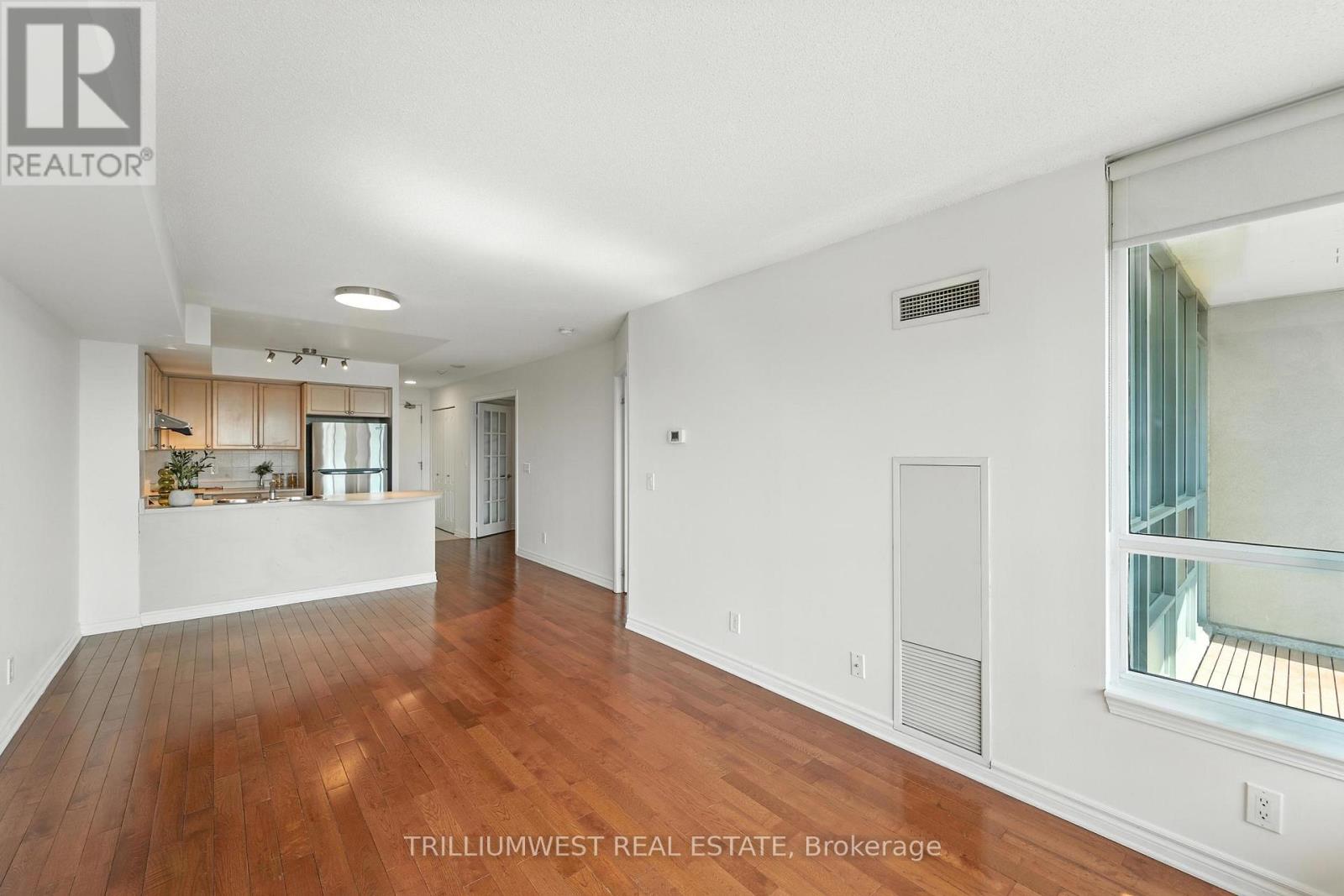 Photo 19 of 2111 17 Barberry Place, Toronto ON