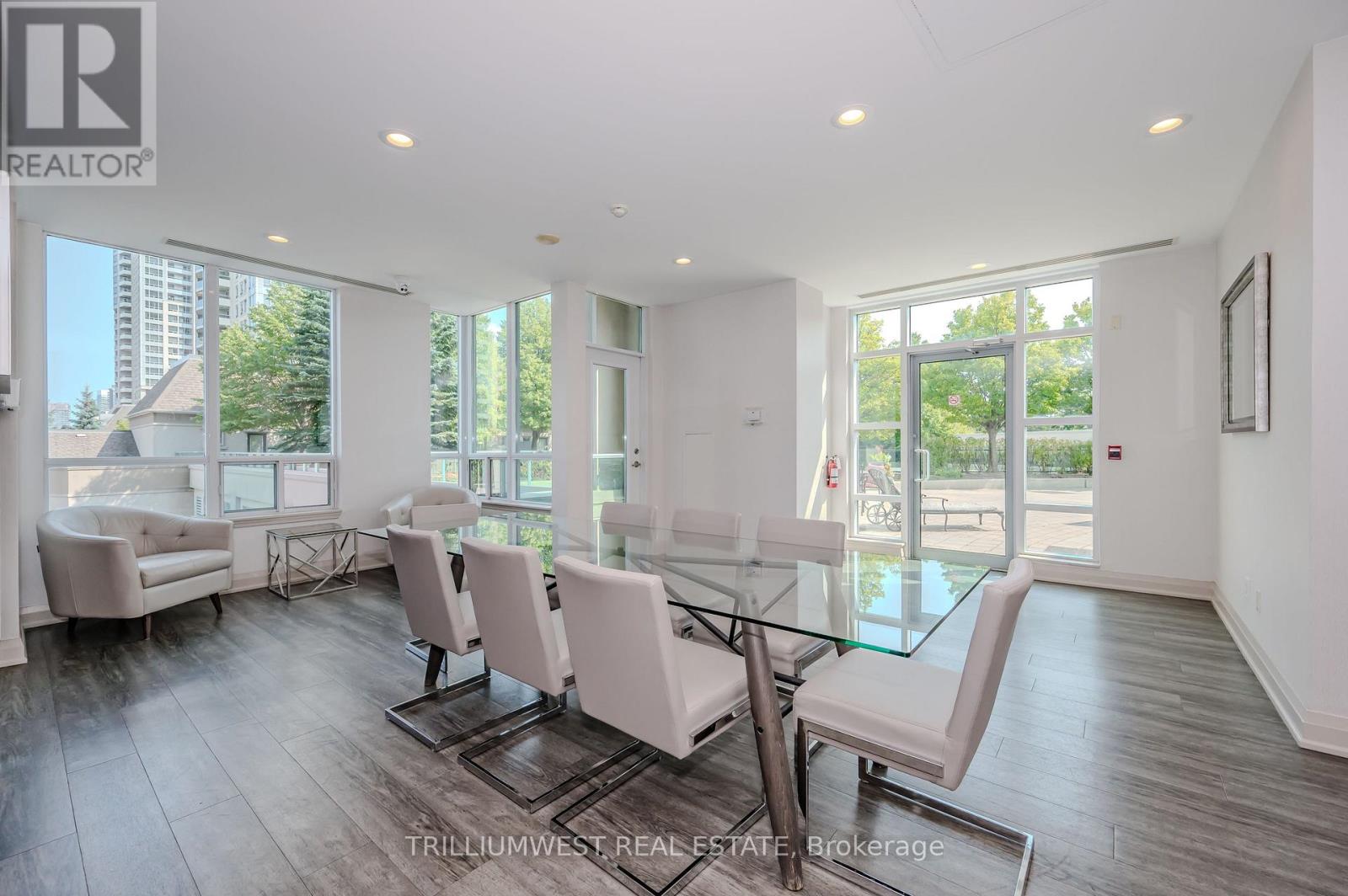 Photo 39 of 2111 17 Barberry Place, Toronto ON