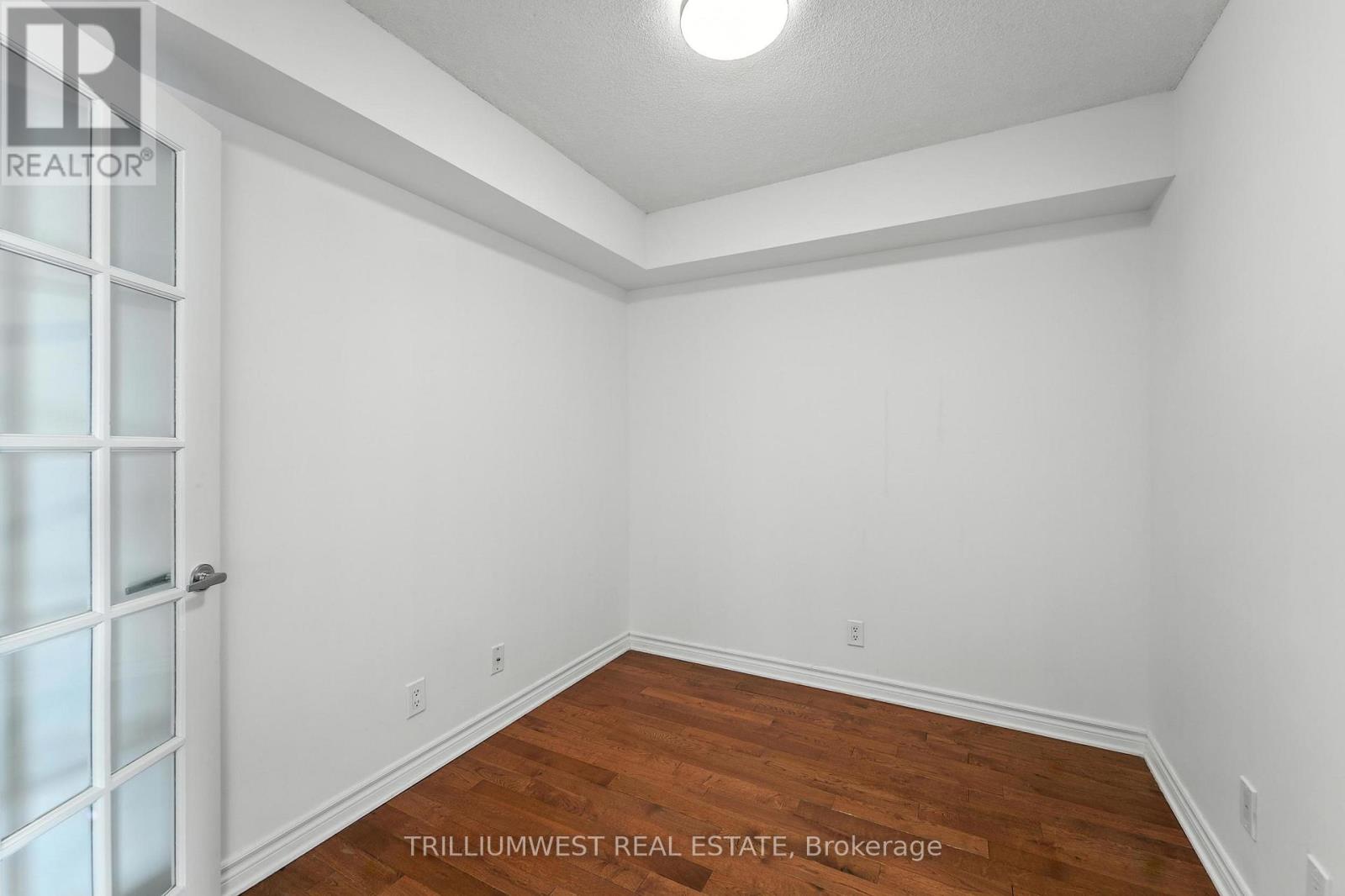 Photo 8 of 2111 17 Barberry Place, Toronto ON