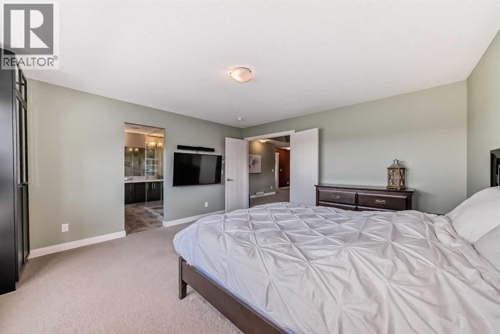 Photo 13 of 95 Cranbrook Hill Se, Calgary AB