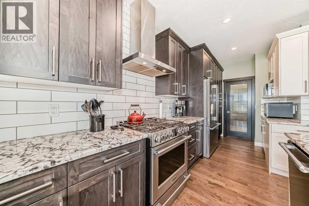 Photo 9 of 95 Cranbrook Hill Se, Calgary AB