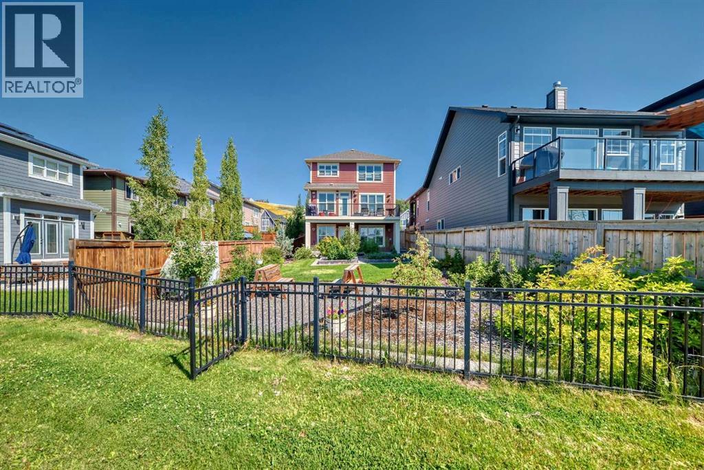 Photo 5 of 95 Cranbrook Hill Se, Calgary AB