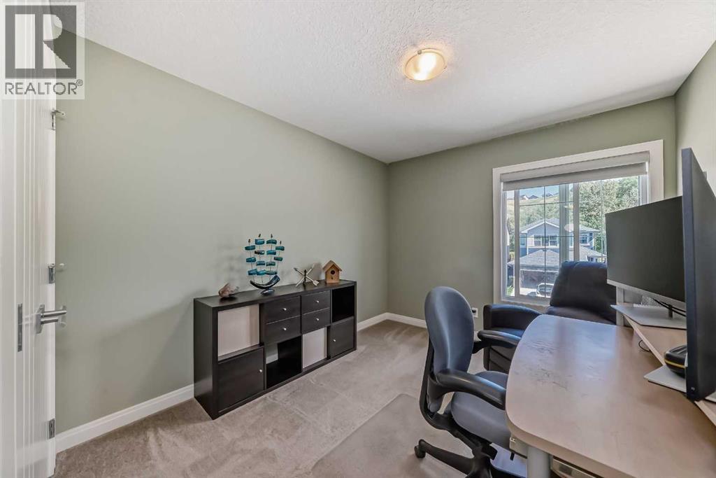 Photo 40 of 95 Cranbrook Hill Se, Calgary AB