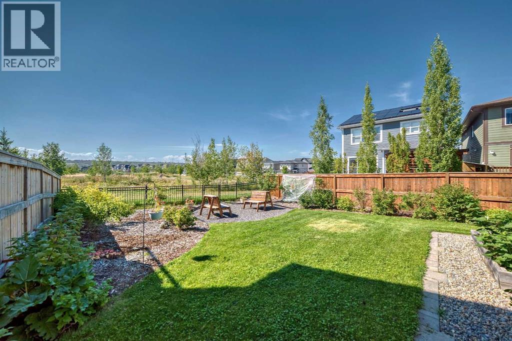 Photo 3 of 95 Cranbrook Hill Se, Calgary AB