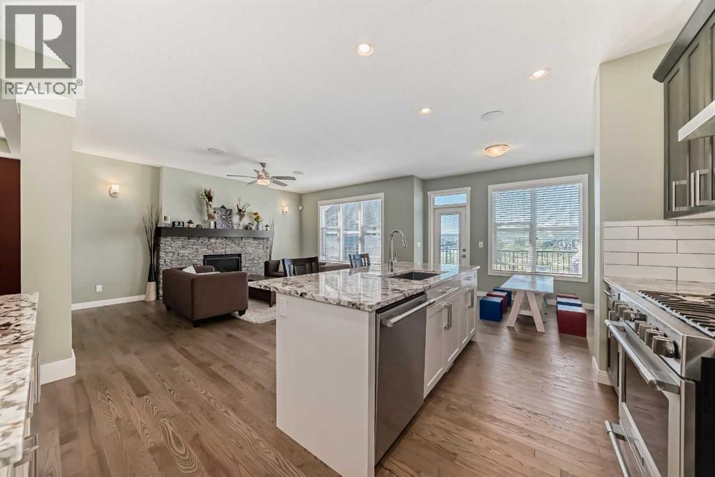 Photo 10 of 95 Cranbrook Hill Se, Calgary AB