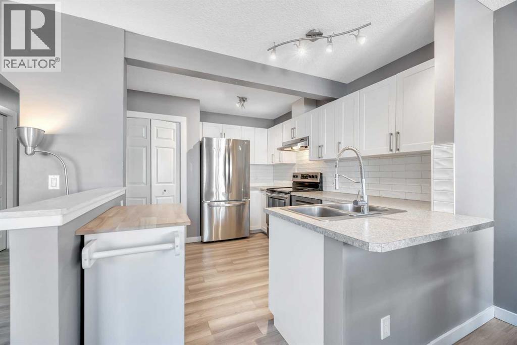 Photo 7 of 237 Willowbrook Close Nw, Airdrie AB