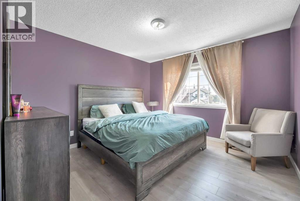 Photo 15 of 237 Willowbrook Close Nw, Airdrie AB