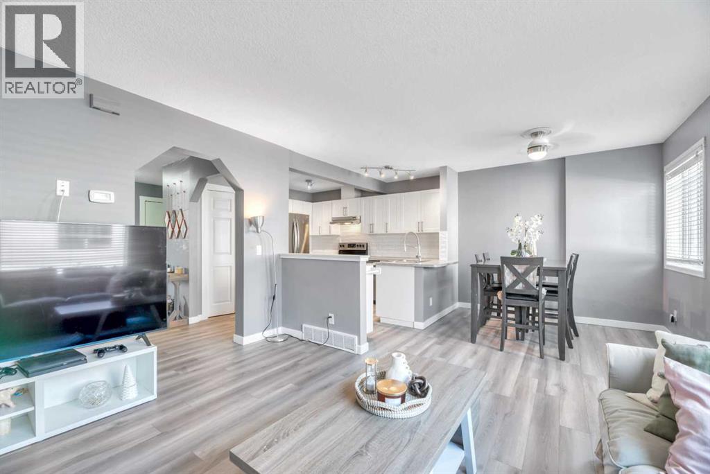 Photo 33 of 237 Willowbrook Close Nw, Airdrie AB
