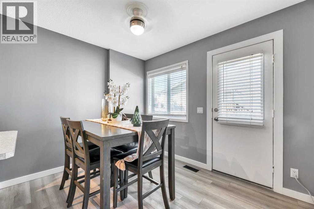 Photo 22 of 237 Willowbrook Close Nw, Airdrie AB