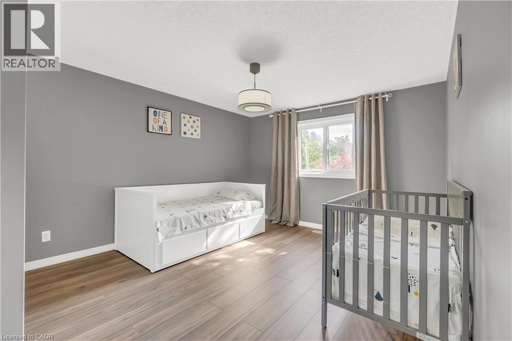 Photo 34 of 40 Alderson Drive, Cambridge ON