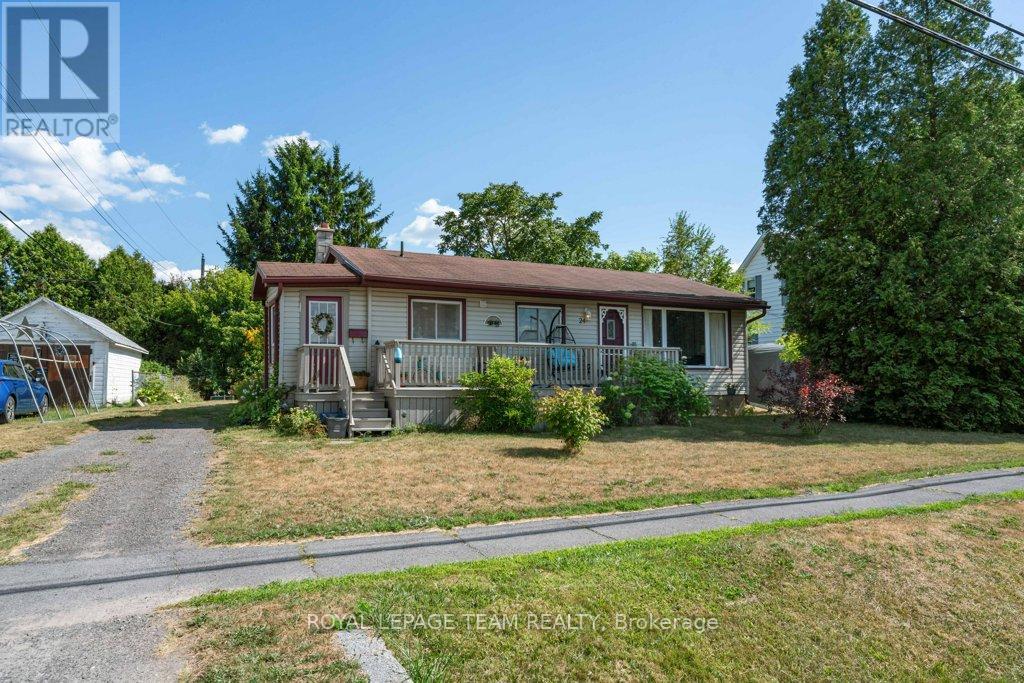 Photo 5 of 24 Beach Avenue, South Dundas ON