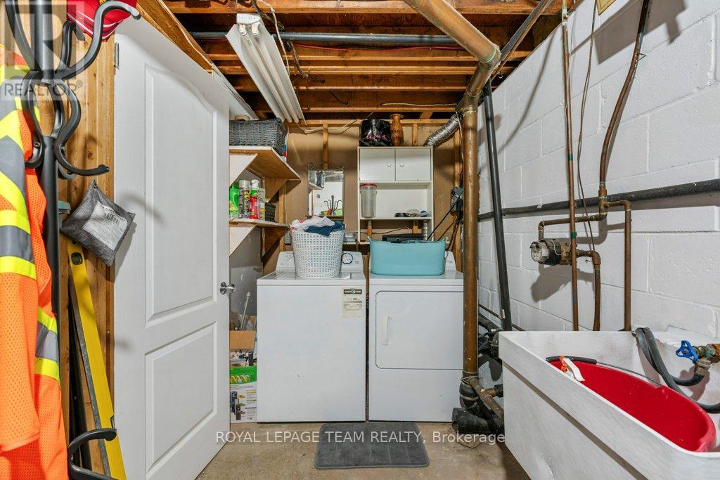Photo 18 of 24 Beach Avenue, South Dundas ON