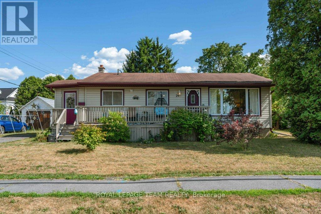 Photo 9 of 24 Beach Avenue, South Dundas ON