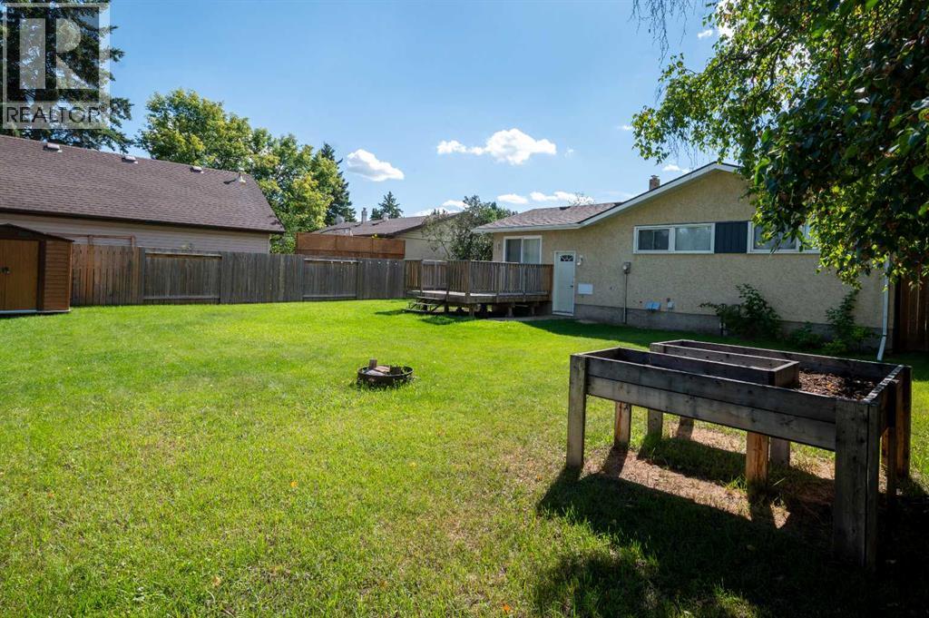 Photo 27 of 19 Sherwood Crescent, Red Deer AB
