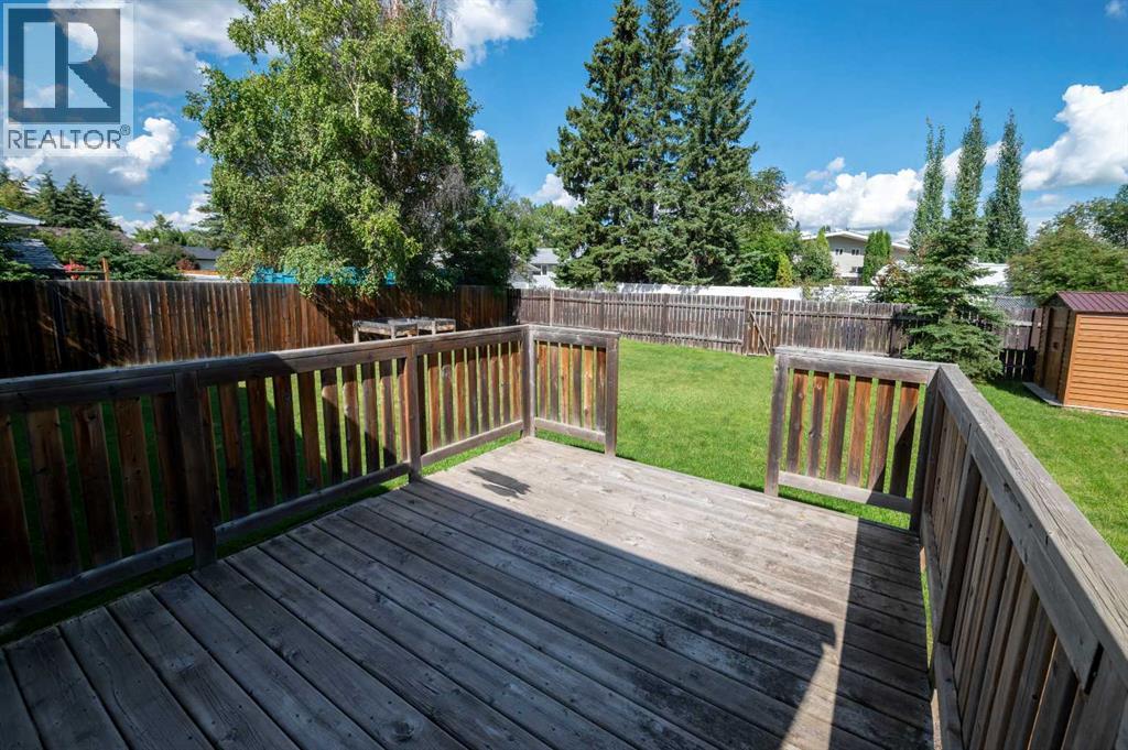 Photo 31 of 19 Sherwood Crescent, Red Deer AB