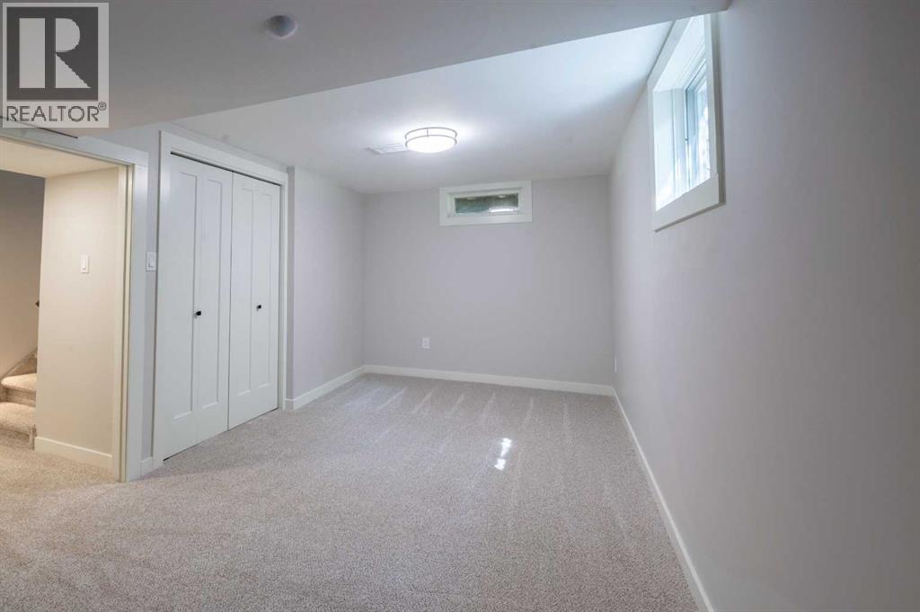 Photo 21 of 19 Sherwood Crescent, Red Deer AB