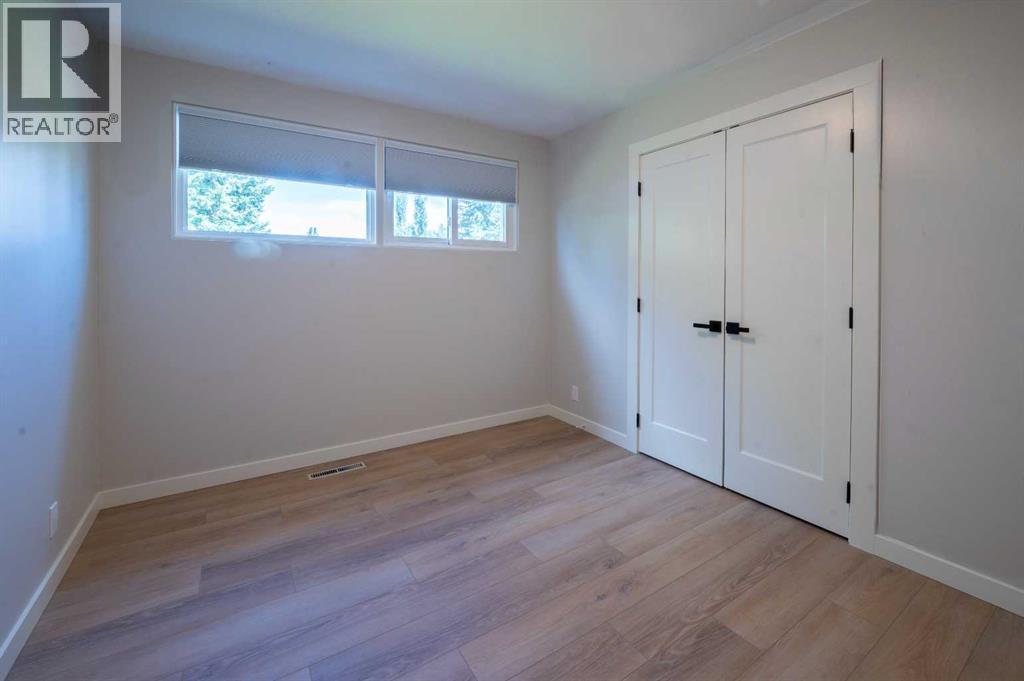 Photo 26 of 19 Sherwood Crescent, Red Deer AB
