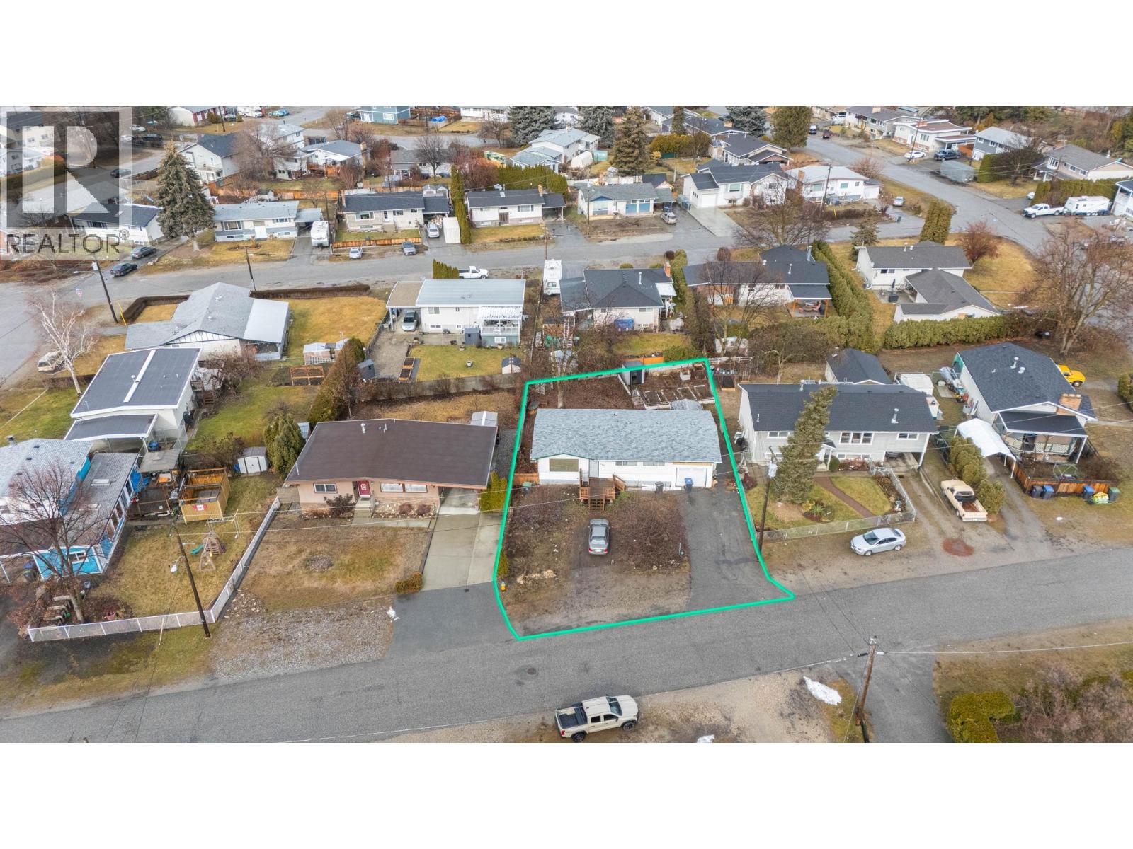 540 Lomond Road, Kelowna