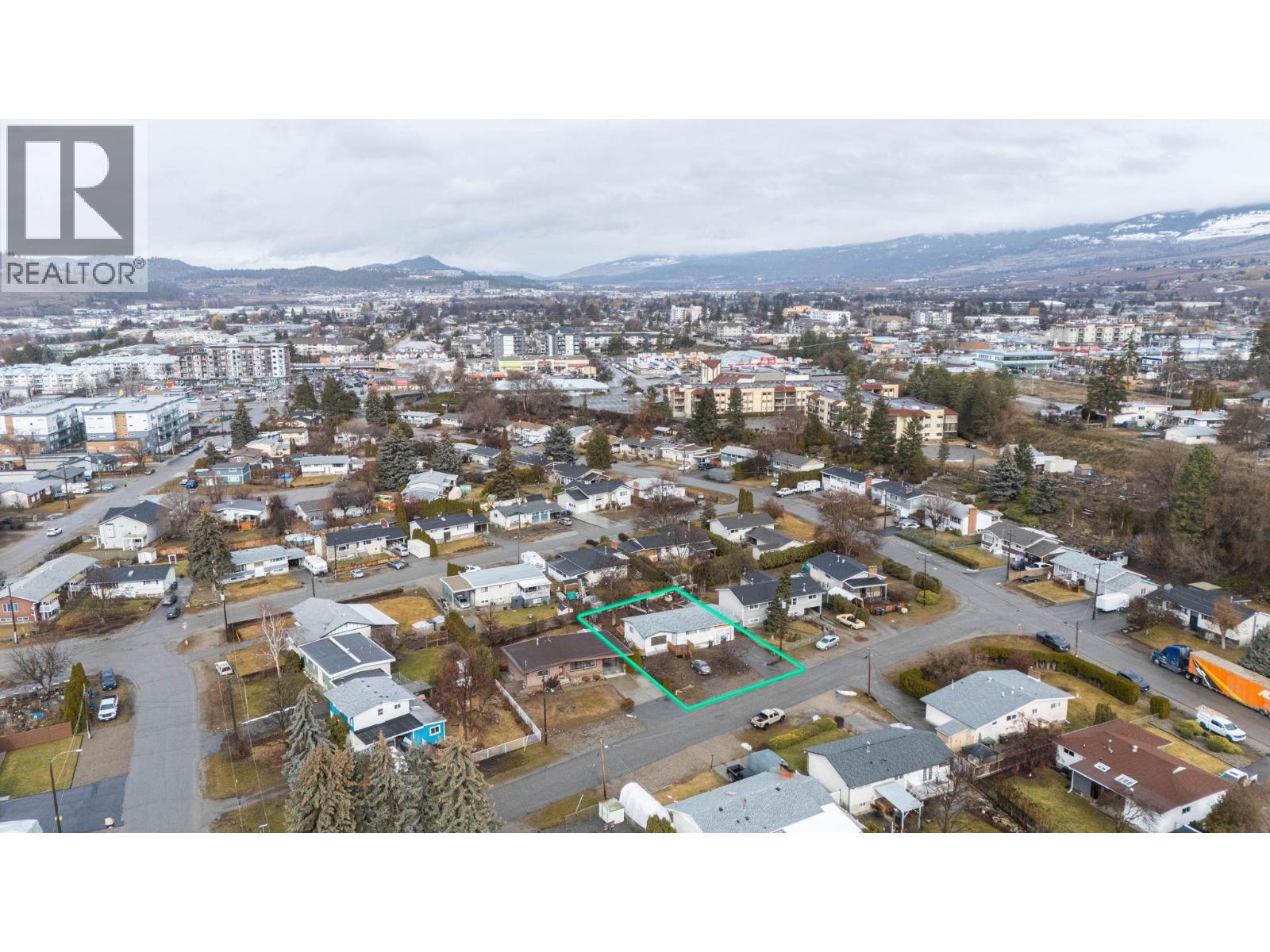540 Lomond Road, Kelowna