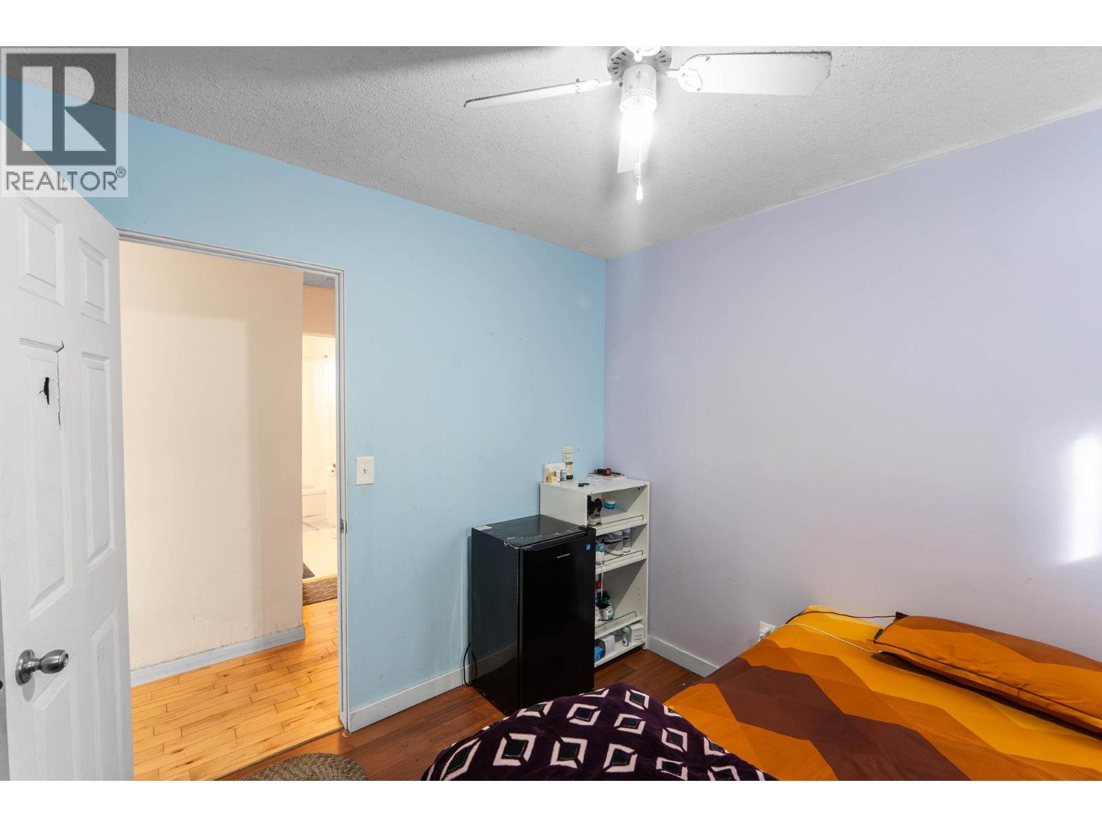 540 Lomond Road - 12