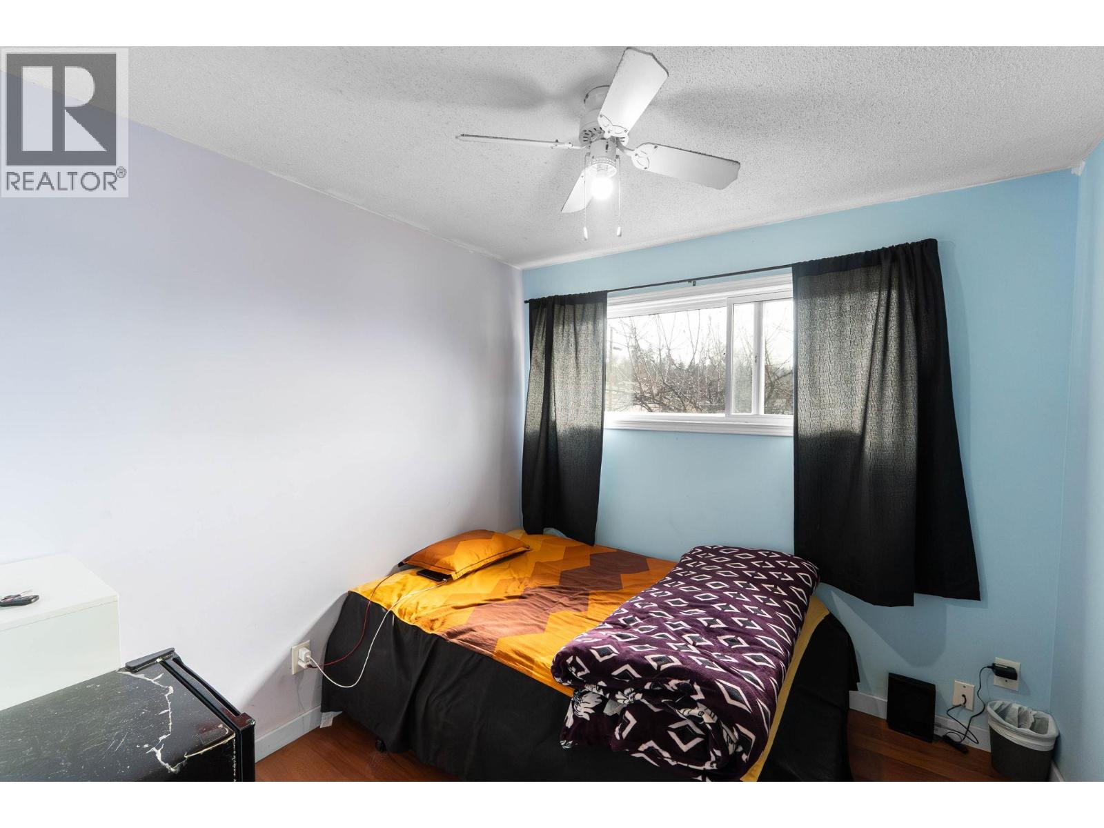 540 Lomond Road - 11