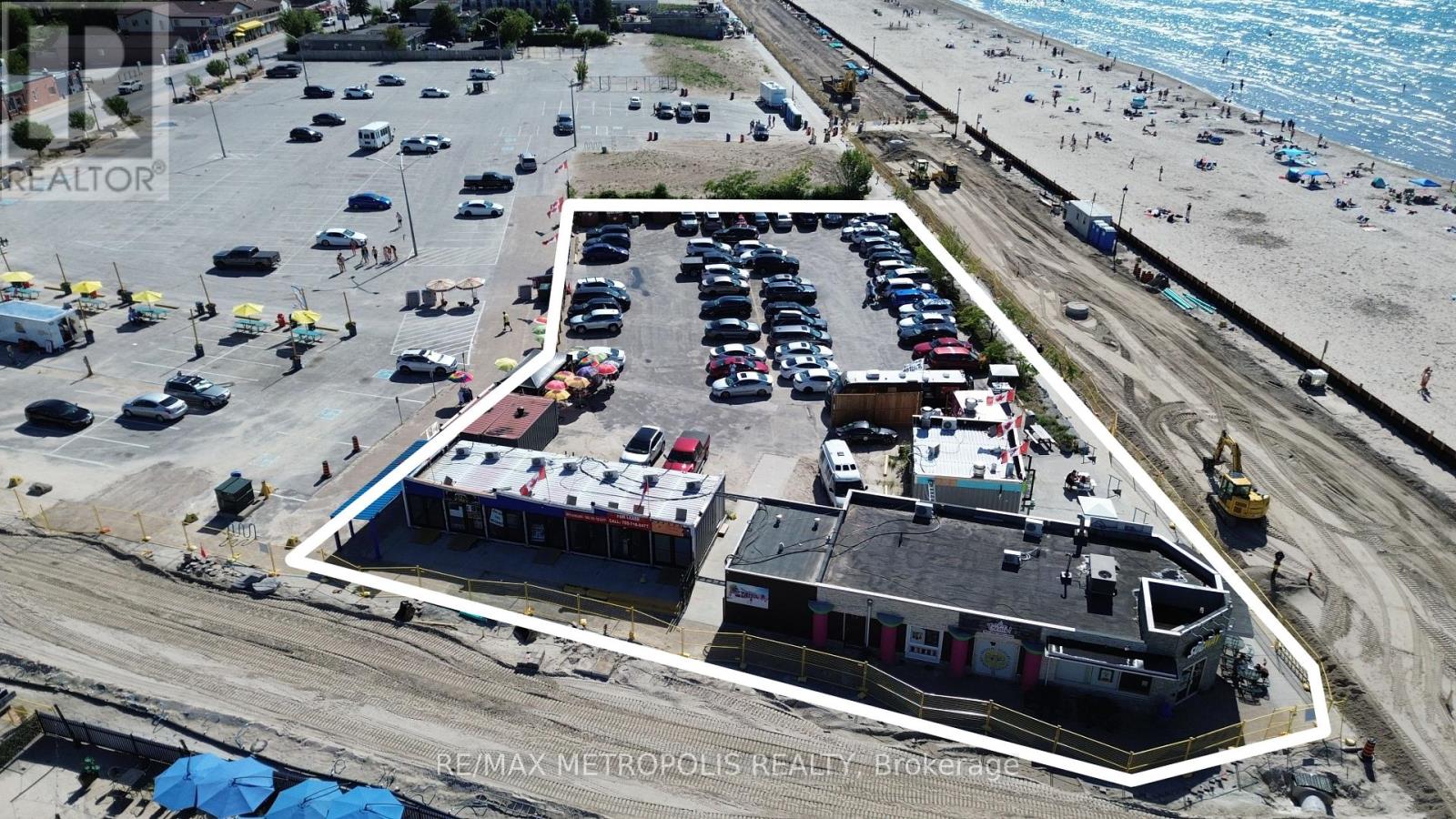 Photo 6 of 10 Main Street, Wasaga Beach ON