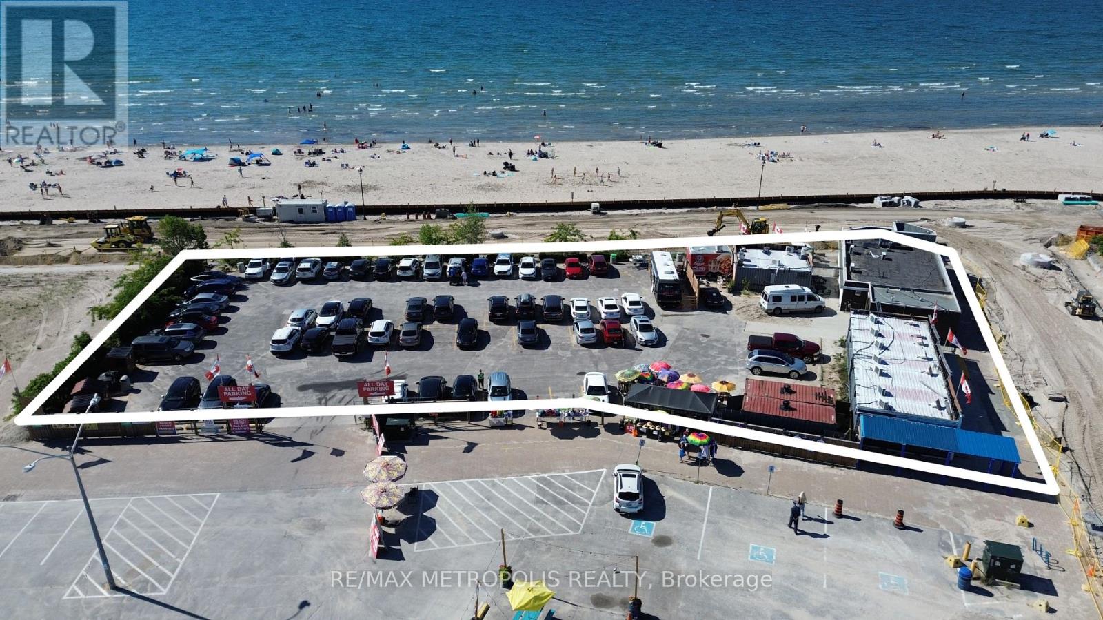 Photo 1 of 10 Main Street, Wasaga Beach ON