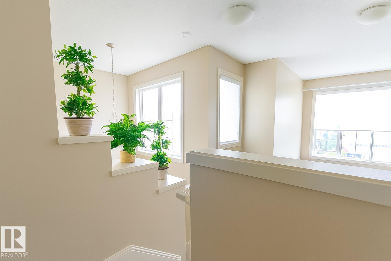 Photo 11 of 6109 13 Av Sw, Edmonton AB