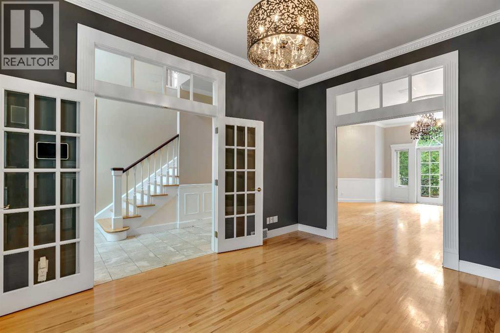 Single Family House for Sale in   Street SW Elbow Park Calgary 