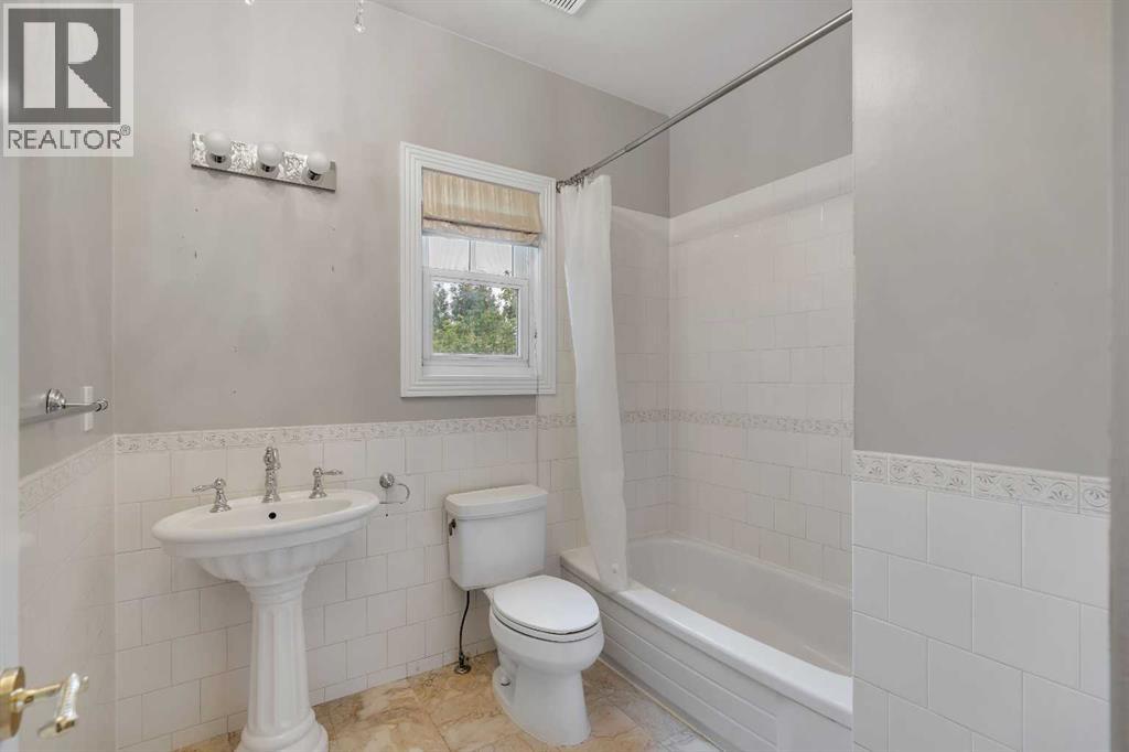 Single Family House for Sale in   Street SW Elbow Park Calgary 