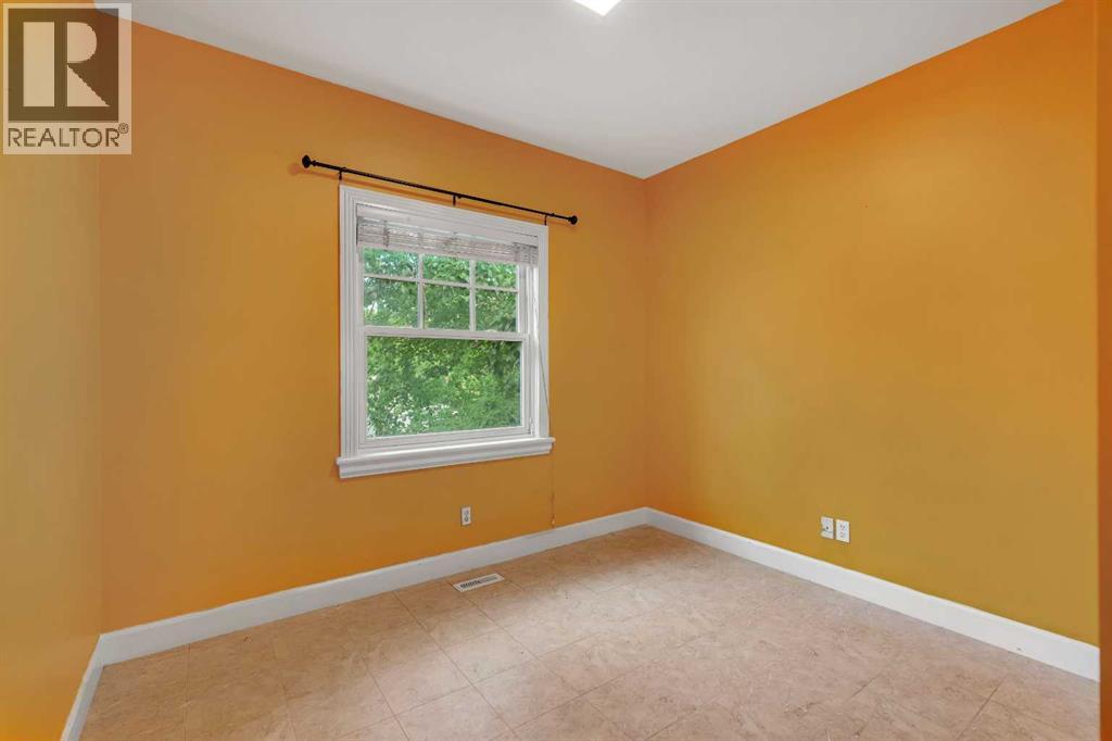 Single Family House for Sale in   Street SW Elbow Park Calgary 