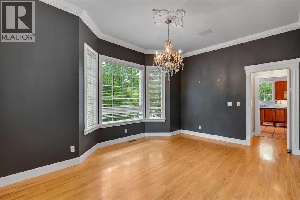Single Family House for Sale in   Street SW Elbow Park Calgary 