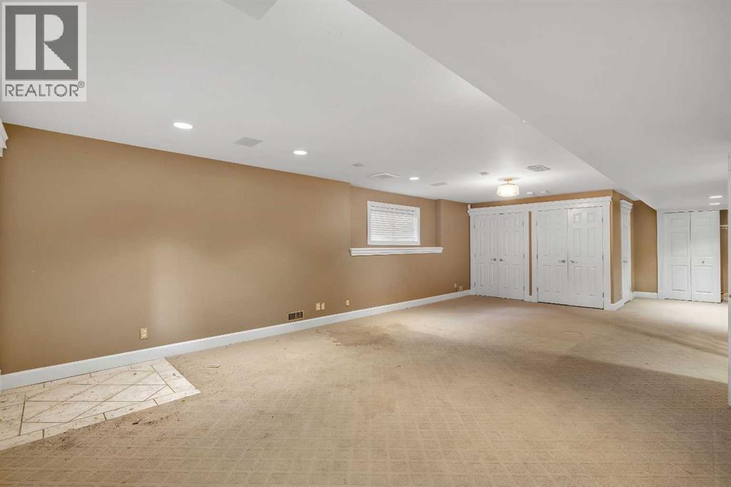 Single Family House for Sale in   Street SW Elbow Park Calgary 