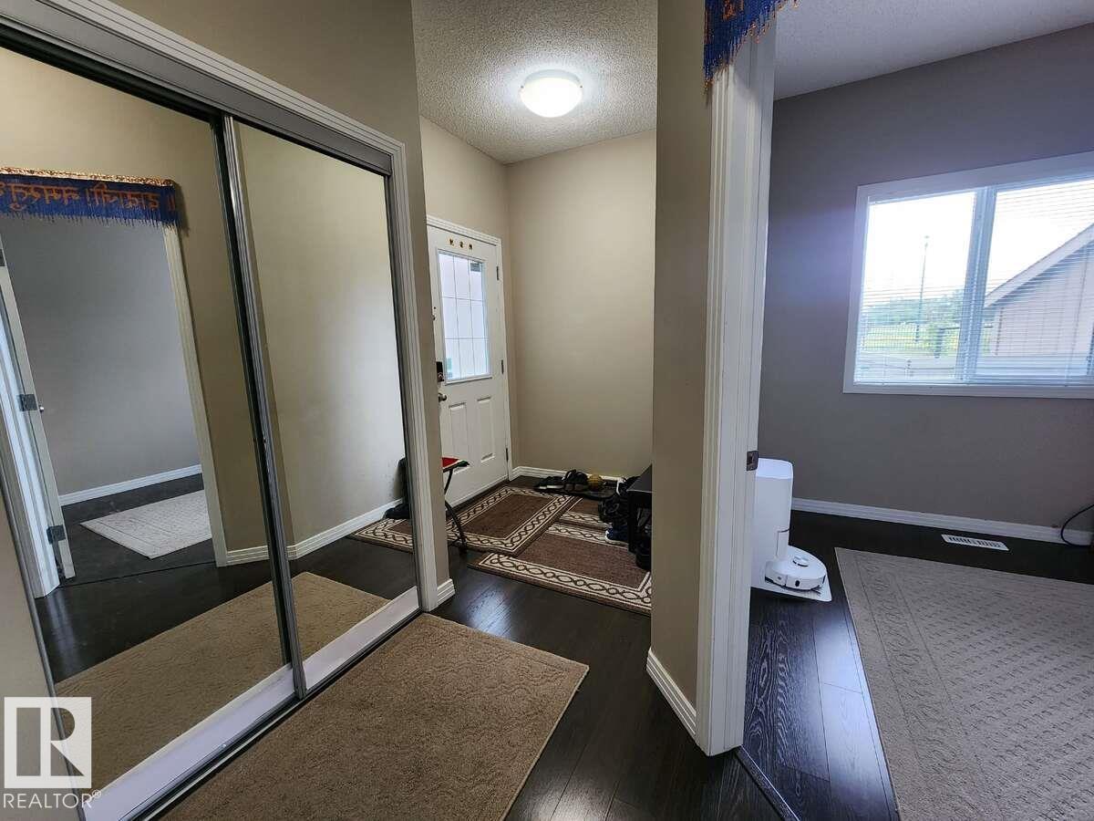 Photo 12 of 3907 6 St Nw, Edmonton AB
